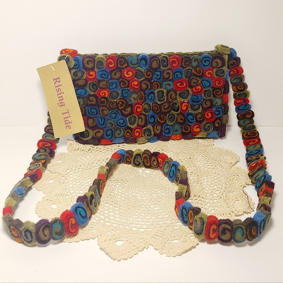 Rising Tide Hand Felted Shoulder Purse - Picture 2 of 8